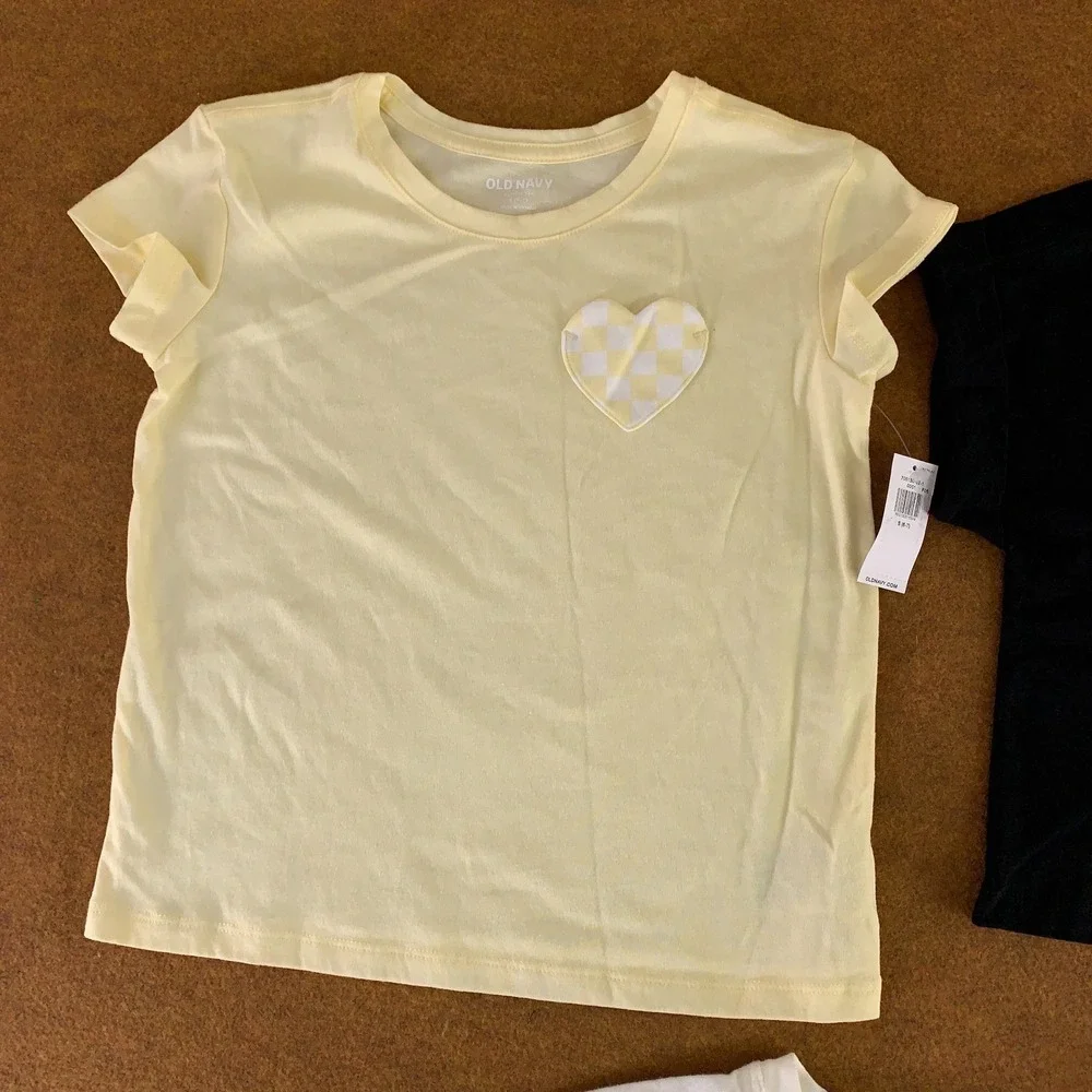 Old Navy Girls Size Small (6-7) Multicolor Short Sleeve Tees 3 Pieces NWT *Flaw